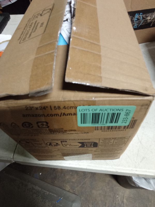 Photo 1 of Amazon Basics Dog and Puppy Pads