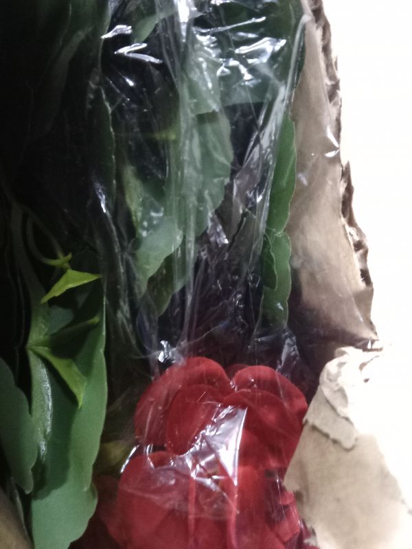 Photo 1 of Alupssuc 4 Bundles Artificial Flowers for Outdoors Decoration Silk Geranium, UV Resistant Artificial Outdoor Fake Plants, Faux Flowers for Home Kitchen Table Indoor Outside Spring Decor, Red