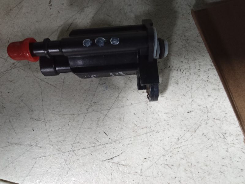 Photo 1 of ACDelco 214-1687 GM Original Equipment Vapor Canister Purge Valve