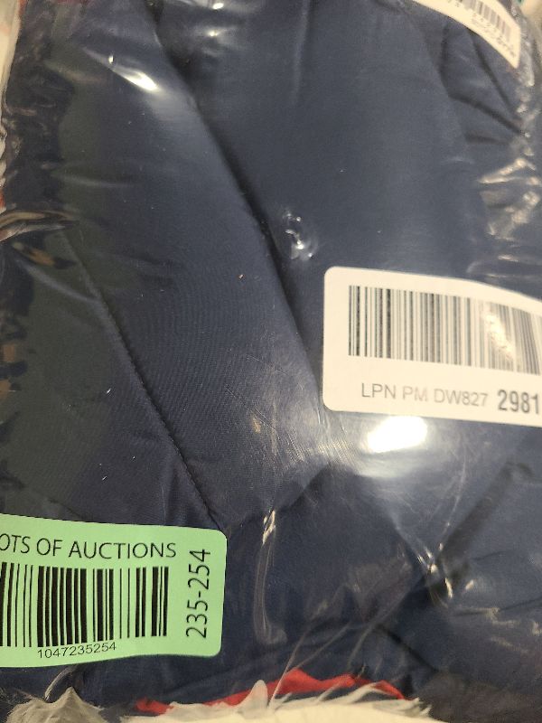 Photo 1 of Amazon Essentials Boys' Heavyweight Hooded Puffer Jacket, Navy, XX-Large