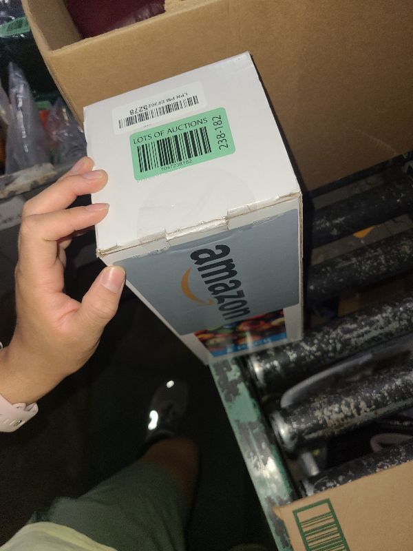 Photo 1 of [32 oz 6 Pack] Food Storage Freezer Containers Clear bottom With blue Twist Top Lids Reusable, Plastic Airtight Meal Prep Containers BPA Free | Stackable | Leakproof | Microwave/Dishwasher Safe