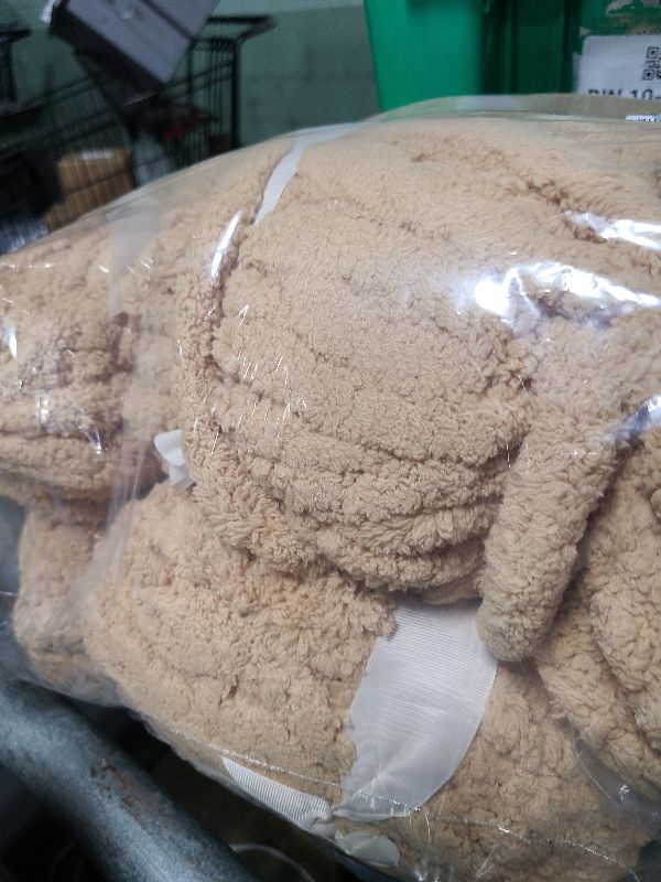 Photo 1 of 8 Pack Chunky Yarn for Crocheting, Blanket Thick Chenille Yarn for Hand Knitting, Soft Yarn Chunky Yarn for Crochet 28 Yds 7.7 Oz Each Skein (Khaki)