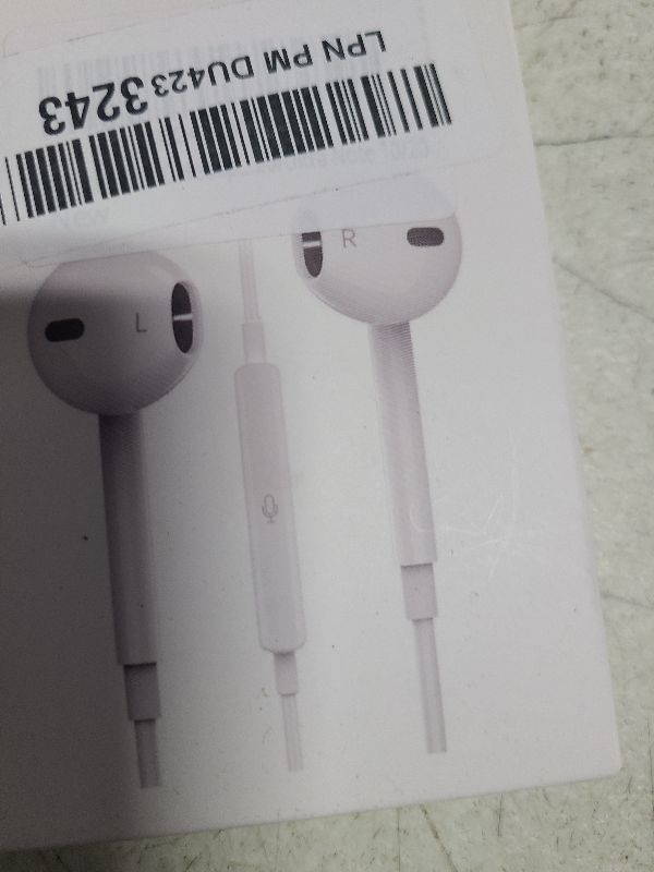 Photo 1 of 2 Packs USB C Headphones for iPhone 16/15 Pro Max Plus Type C Earbuds Wired Earphones with Mic & Remote Control Noise Cancelling for iPhone 16/15 pro, iPad Pro, Galaxy S23/S22/S21/S20/Ultra Note 10/20
