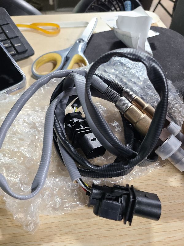 Photo 1 of 2PCS Upstream Lambda Sensor 11787558055 11787558073 for BMW 3 5 6 7 X1 130i 125i 323i 325i 523i 528i 530i Cyl 1-3 4-6 (11787558055 11787558073, 2)