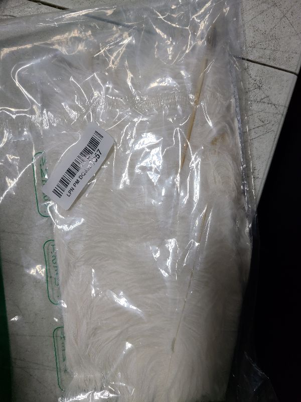Photo 1 of 24pcs Natural White Ostrich Feathers 10-12inch (25-30cm) for Wedding Party Centerpieces?Flower Arrangement and Home Decoration.