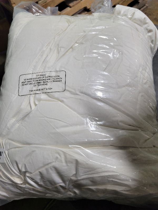 Photo 1 of APSMILE Luxury All Season Down Feather Fibers Comforter Full/Queen Size Duvet Insert - 100% Organic Cotton, High Fill Power Medium Warmth, (Ivory White, 90X90)