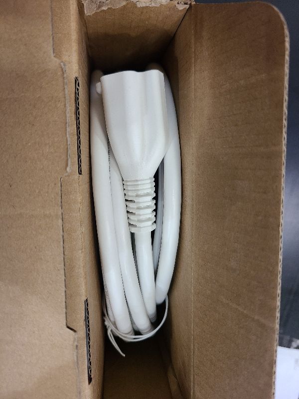 Photo 1 of Amazon Basics Extension Cord, 20 Ft, 3 Prong Outlet Extender, Indoor Extension Cord, 13 Amps, 125V, White