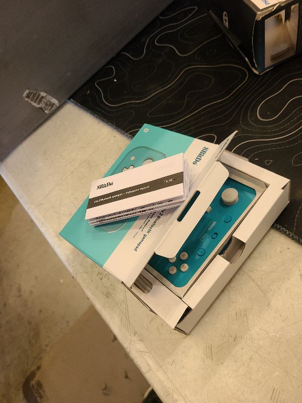 Photo 1 of 8Bitdo Lite 2 Bluetooth Gamepad for Switch, Switch Lite, Android and Raspberry Pi (Turquoise)