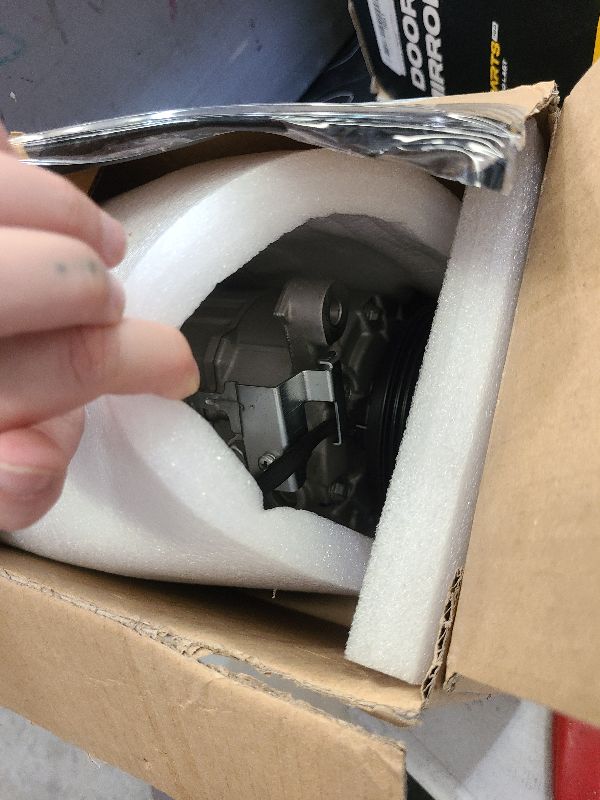 Photo 1 of Air Condition A/C Compressor with Clutch for Cadillac Escalade 6.2L 2015-2020, for GMC Sierra Yukon XL 2015-2019, Silverado 1500 6.2L 5.3L 4.3L 2014-2019, Suburban/Tahoe 5.3L 2015-2020