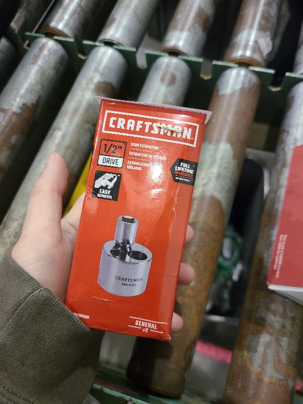 Photo 1 of CRAFTSMAN Stud Extractor, Works on Fasteners 6-19MM (CMMT98366)