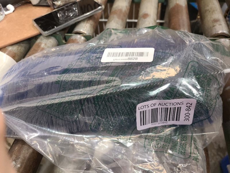 Photo 1 of 4 Pcs Cobweb Duster, Bendable Fan Duster, Plastic Fan Cleaner Brush,Microfiber Head Dusting Brush, Reusable Dust Remover for Air Conditioning Shutters,Ceiling Fan Blades,Air Vents, Curtains, Cars