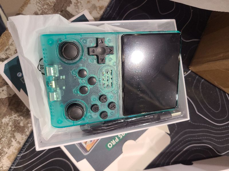Photo 1 of 30000 Retro Games Handheld Game Console, 3.5 inch Mini HD IPS Screen Retro Console, 3800mAh Large Capacity, Built-in 256G Card, Support HDMI and TV Output( Green)