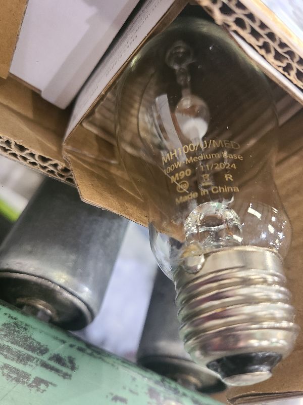 Photo 1 of (3 Pack) MH100/U/MED 100W Metal Halide Bulb ED17 Medium Base Clear