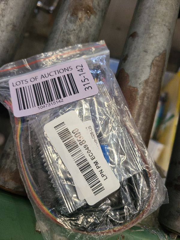 Photo 1 of DAOKI SCT013 Split-core Current Transformer Non-invasive Sensor AC 100A 50MA Split Core with ADS1115 +Audio Cable Female+10PIN Male and Female Dupont Wire