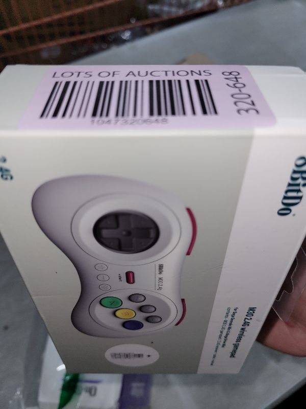 Photo 1 of 8Bitdo M30 2.4G Wireless Gamepad for Sega Genesis Mini and Mega Drive Mini and Switch with 6-Button Layout (White)