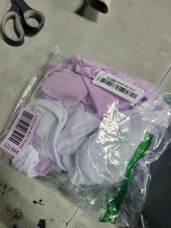 Photo 1 of 2PCS Crop Tops for Women, U Neck Sleeveless Tank Tops, Basic Cropped Racerback Going Out Tops Athletic Sports Shirts, M, White+Lavender
