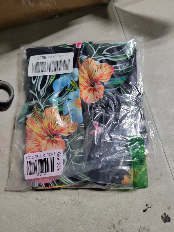 Photo 1 of  MENS SWIM TRUNKS (Black,X-Large)