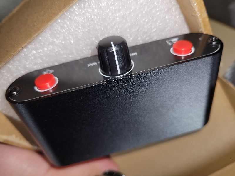 Photo 1 of 2-Way RCA Stereo Audio Switch Input Signal Source Switcher Selector Splitter Box?2 in 1 Out / 1 in 2 Out?-RC21