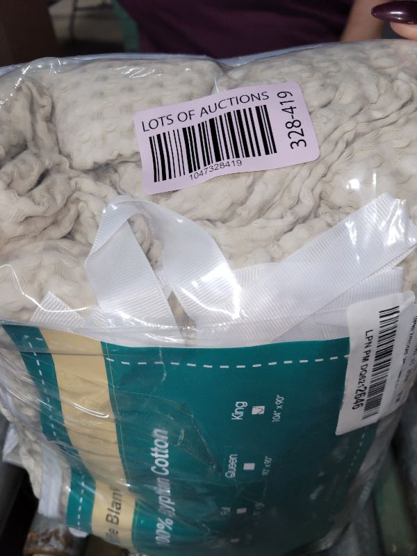 Photo 1 of 100% Cotton Waffle Blanket (Khaki - King Size - 104 * 90''), Pre-Washed and Anti-Shrinkage Soft Lightweight Bed & Couch Blanket, 380 GSM Waffle Weave Throw Blanket for All Seasons