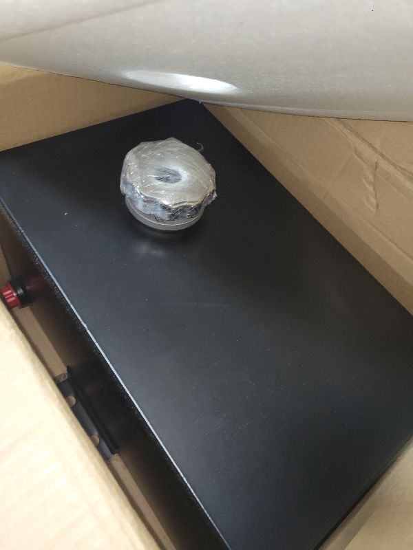Photo 1 of 5 Gallon 14 Gauge Steel Hydraulic Fluid Reservoir Tank with Inlet 1-1/2" FNPT and Outlet 3/4" FNPT, Integral Mounting Foot On Each End