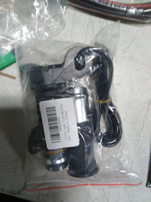 Photo 1 of 1 Pair EBike Throttle Grip,Electric Bicycle Scooter Twist Handlebar with LCD Battery Voltage Display Key Knock, 12V-84V Electric Bike Throttle Grip for Motorbike Motorcycle E-Bike (Silver)