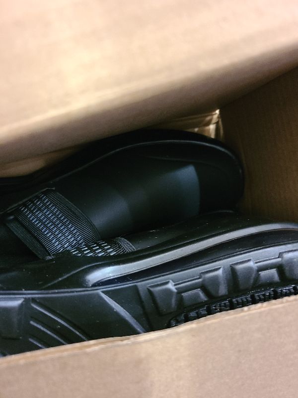 Photo 1 of LARNMERN Non Slip Work Shoes Men Kitchen Chef Slip Resistant Shoe Waterproof Food Service Restaurant Air Cushion Working Footwear(Black/12)