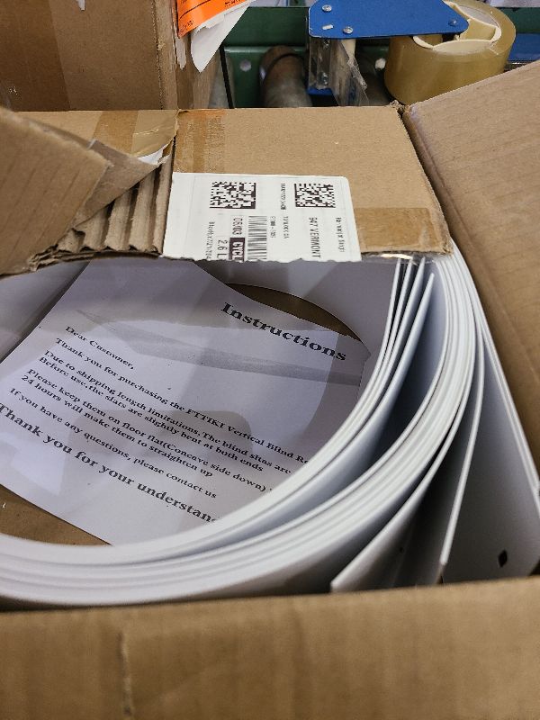 Photo 1 of 82.5" x 3.5" White PVC Vertical Blind Replacement Slats Curved Smooth (5 Pack)
