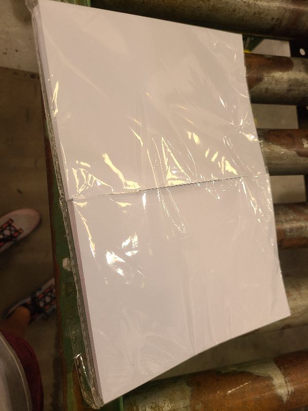 Photo 1 of 100 Pieces 5" x 7" White Cardstock, Heavyweight Cardstock Sheets Blank Invitation Paper Greeting Cards Printable, 74lb Cover 200 GSM/White