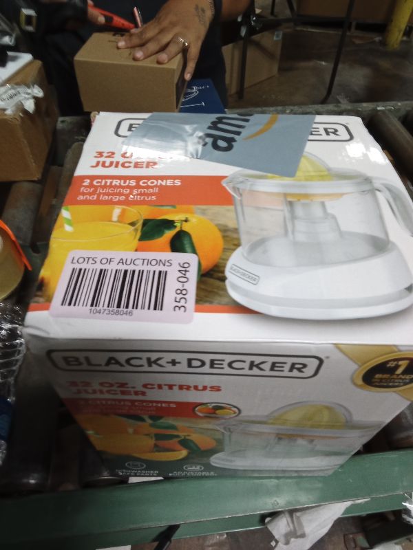 Photo 1 of BLACK+DECKER 32oz Electric Citrus Juicer, CJ625, Pressure Activated, Adjustable Pulp Control, Dishwasher-Safe