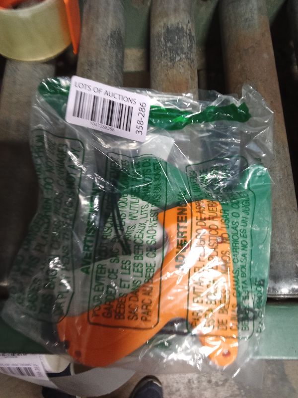 Photo 1 of 1112 Pieces Clothes Garment Tag Attacher Price Gun Applicator Machine 2 Inch Standard Plastic Fastener Barb Clothing Paper Size Name Tag Steel Needle for Boutique Store(Dark Green, Orange)