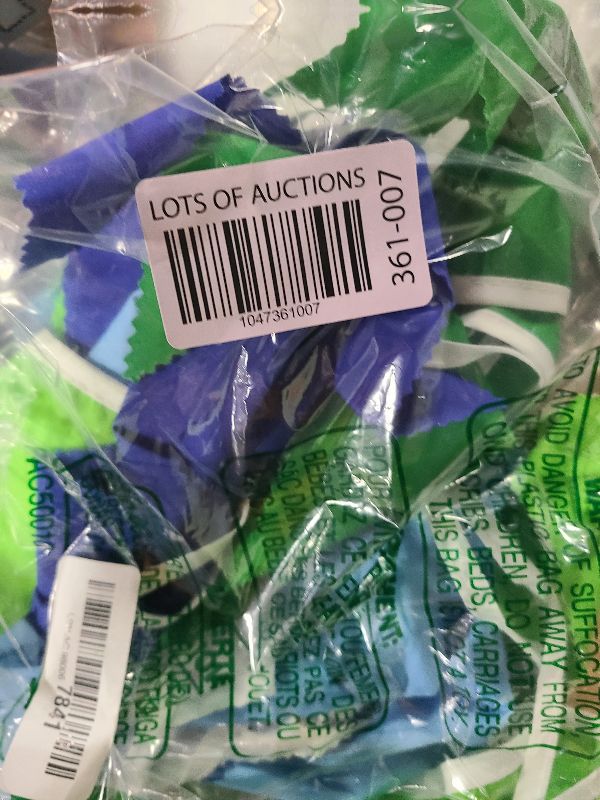 Photo 1 of 32Ft Golf Party Decorations Blue Green Fabric Triangle Banner Flag Banner Pennant Garland Streamers for Hole in One Wedding Birthday Baby Shower Home Outdoor Garden Masters Golf Party Decoration