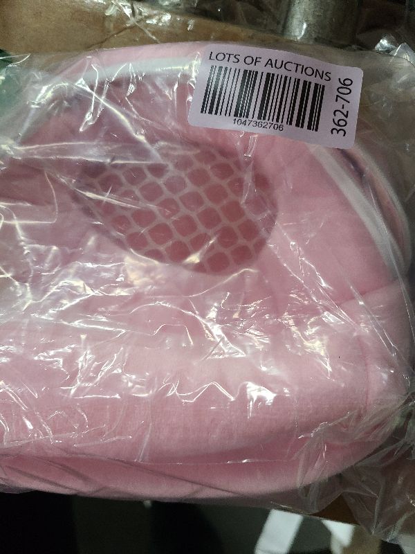 Photo 1 of 1 PCS Portable White Mesh African Hedgehog Hamster Breathable Pet Dog Carrier Bags Handbags Puppy Cat Travel Backpack (M, White Mesh - Pink, 18 x 22cm/7 x9 inch)