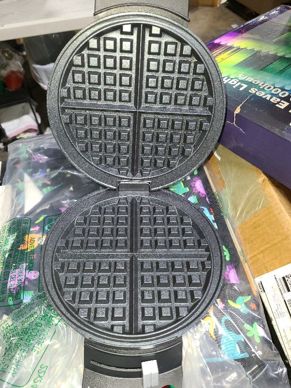 Photo 1 of Cuisinart WMR-CAP2 Round Classic Waffle Maker, Brushed Stainless,Silver