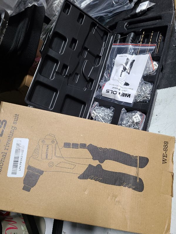 Photo 1 of WETOLS Pop Rivet Gun Kit with 200 Blind Rivets, Upgraded Manual Single Hand Riveter with 4 Tool-Free Interchangeable Rivet Heads and 4 Drill Bits, Pop Rivet Tool Kit with Sturdy BMC Carrying Case
