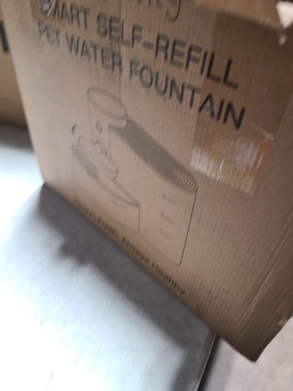 Photo 1 of GJEASE Smart Pet Water Fountain No Filter,Wireless Cat Water Fountain Cordless,Battery Operated Filterless Cat Water Fountain