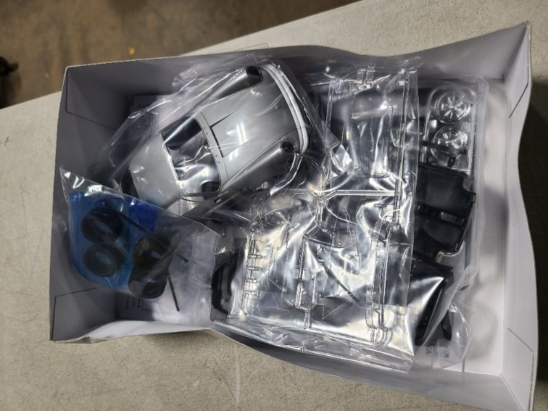 Photo 1 of Tamiya 24279-1:24 Porsche Turbo 1988 Road Version