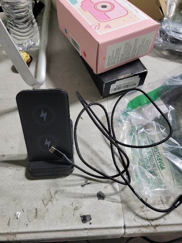 Photo 1 of  Charger Fast Charging Station Wireless Phone Charger Android Stand for Samsung Galaxy S25Ultra S25 S25Plus ZFold6 ZFlip6 S24 S23 S22 S21, for Motorola Edge razr 2024/G Stylus 5G/Power