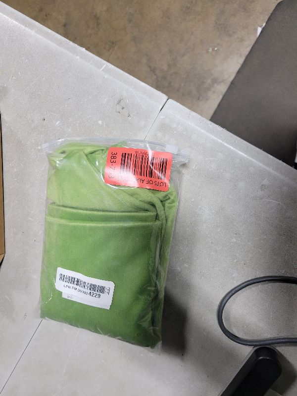 Photo 1 of Stellhome Soft Velvet Throw Pillow Covers Square Decorative Cushion Covers for Bed Couch Sofa Bench, 16 x 16 inch (40 x 40 cm), Apple Green, Pack of 2