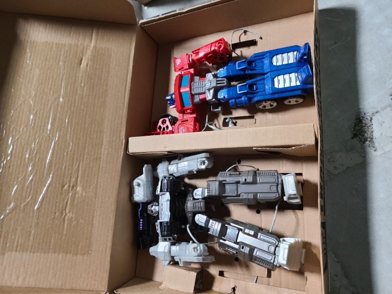 Photo 1 of Transformers Toys Heroes and Villains Optimus Prime and Megatron 2-Pack Action Figures - for Kids Ages 6 and Up, 7-inch (Amazon Exclusive)