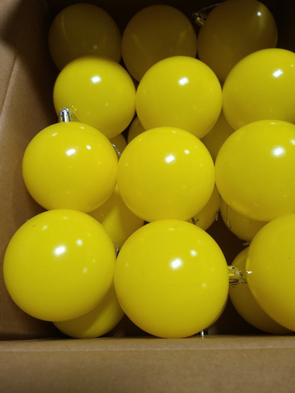 Photo 1 of 24 Pcs 3.16 inches Yellow Christmas Ball Christmas Tree Ornaments Christmas Tree Pendants Xmas Shiny Balls Baubles Set for Christmas Tree Hanging Wreath Garland Decorations?Yellow?