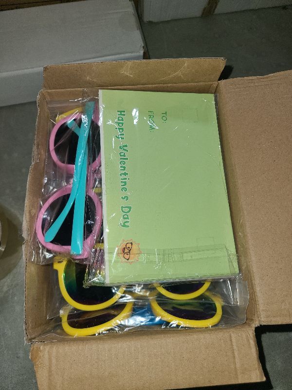 Photo 1 of 24Pack Kids Sunglasses Bulk Party Favors for Kids 4-8 Neon Toddlers Sunglasses UV400 Protection Boys Girls Classroom Prizes Goodie Bag Stuffers Summer Outdoor Pool Party Supplier Toys Birthday Gifts