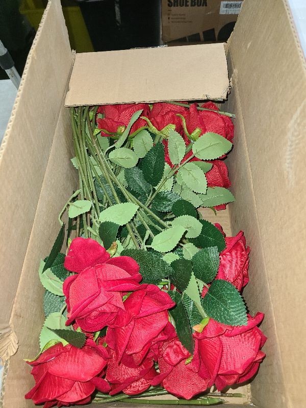 Photo 1 of 50 PCS Fake Red Roses, Artificial Red Flowers Bulk Realistic Silk Faux Rose with Stems for Wedding Decoration Anniversary Bridal Bouquet DIY Floral Arrangement Romantic Home Decor Gifts