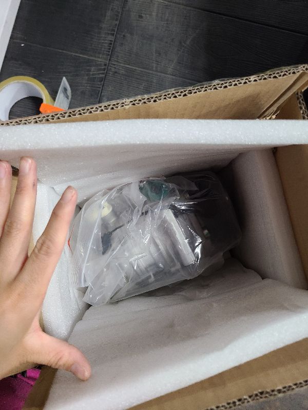 Photo 1 of Air Conditioner AC Compressor with Clutch for Nissan March/Versa 2012-2019 1.6L, for Note/Versa Note 1.6 2014-2019, for Micra 1.6L 15 16 17 18 19, for Nissan Tiida 1.6L 1.8L 2016 2017 2018----- missing 2 ring seals
