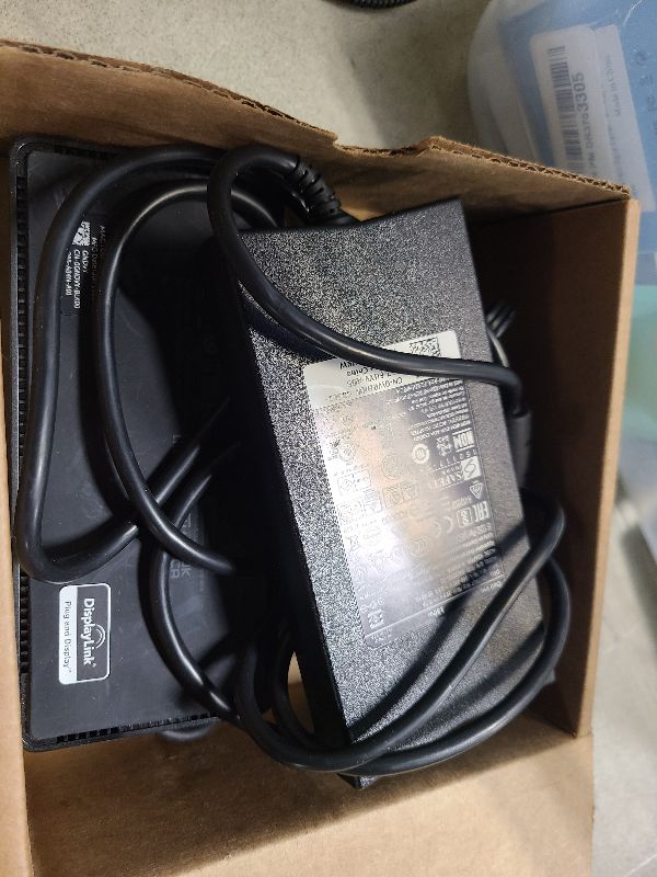 Photo 1 of Dell Universal Dock - D6000S, Equipped with USB-C/USB-A PowerShare Options, Connect Upto Three 4K Displays, LED Indicator, Black