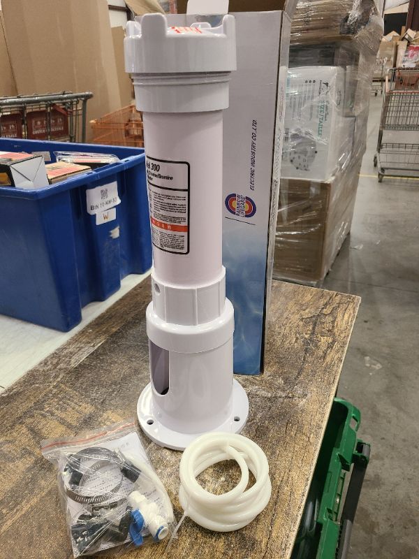 Photo 1 of Pentair R171016 Rainbow 300 Automatic Chlorine/Bromine Off-Line Pool and Spa Feeder