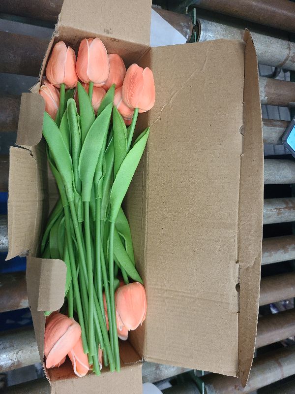 Photo 1 of 30pcs Real Touch Tulips PU Artificial Flowers, Fake Tulips Flowers for Arrangement Wedding Party Easter Spring Home Dining Room Office Decoration (Peach)
