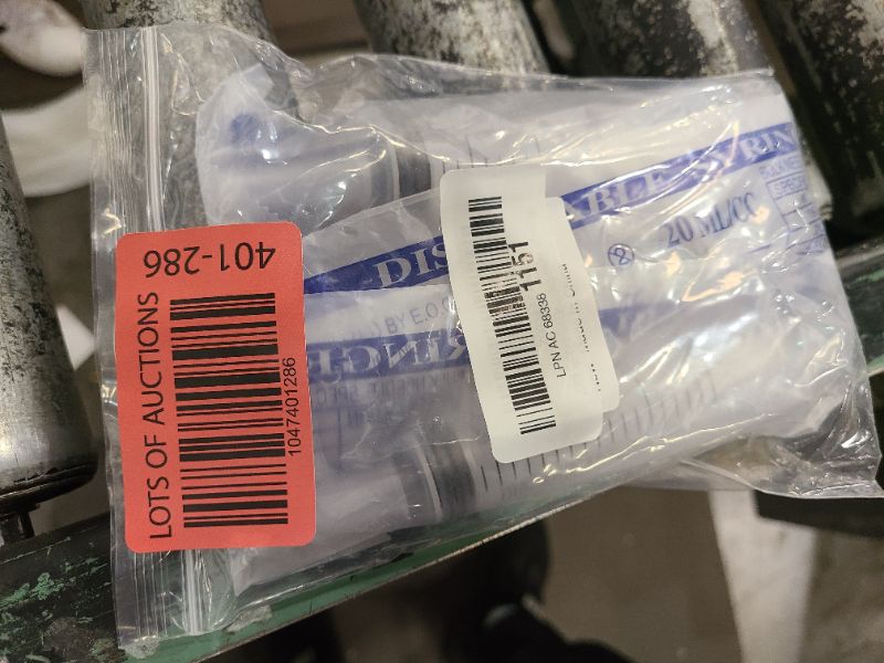 Photo 1 of 20ml Syringe for Liquid, Oral, Scientific Labs, Measurement, Dispensing, with Cap- 3 Pack 20ml Syringes