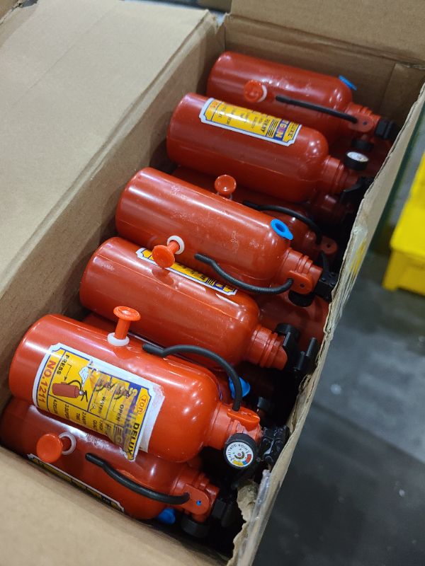 Photo 1 of 50 Pcs 4 Inch Fire Extinguisher Squirt Toys Realistic Firefighter Toys Fun Fireman Squirters for Party Favors Summer Gift Swimming Pool Beach Outdoor Cosplay Props Boys Girls
