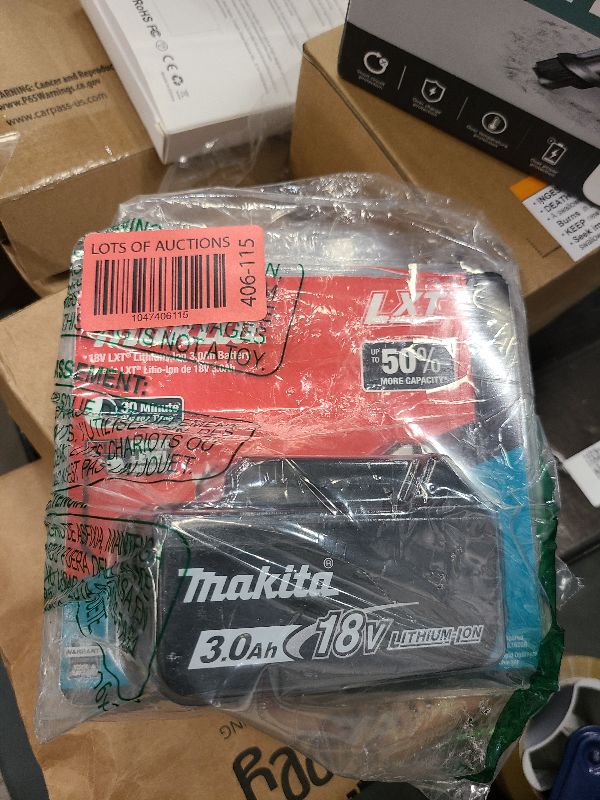 Photo 1 of Makita BL1830B 18V LXT Lithium-Ion 3.0Ah Battery, Black