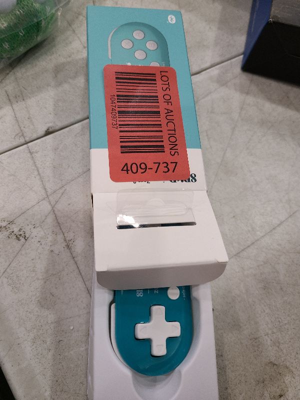 Photo 1 of 8Bitdo Zero 2 Bluetooth Gamepad Keychain Sized Mini Controller for Switch, Windows, Android, macOS & Raspberry Pi(Turquoise Edition)